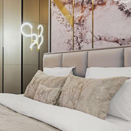 Central Two Rooms Apartment The Paradise Of Lights Букурещ Екстериор снимка