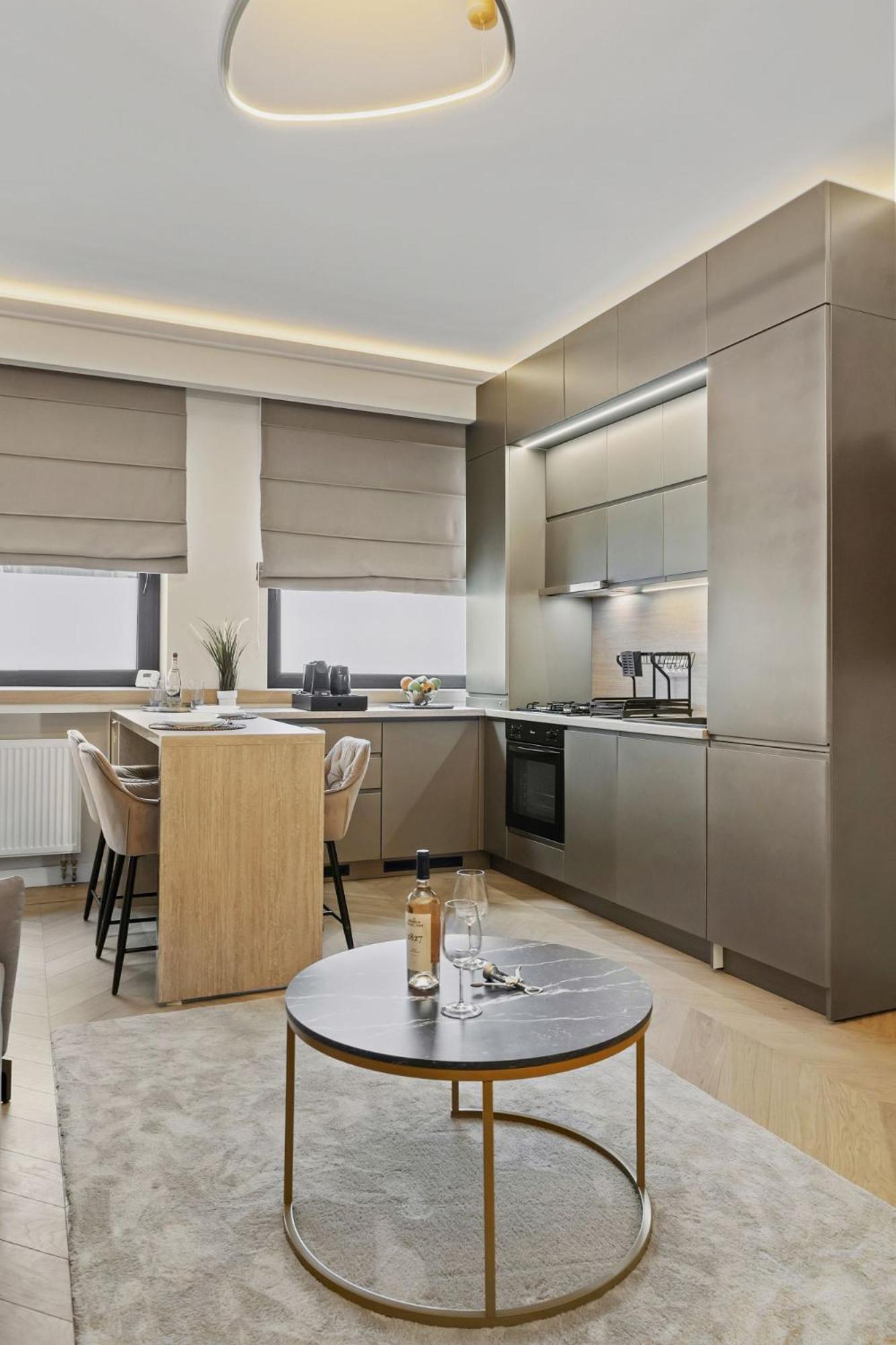 Central Two Rooms Apartment The Paradise Of Lights Букурещ Екстериор снимка