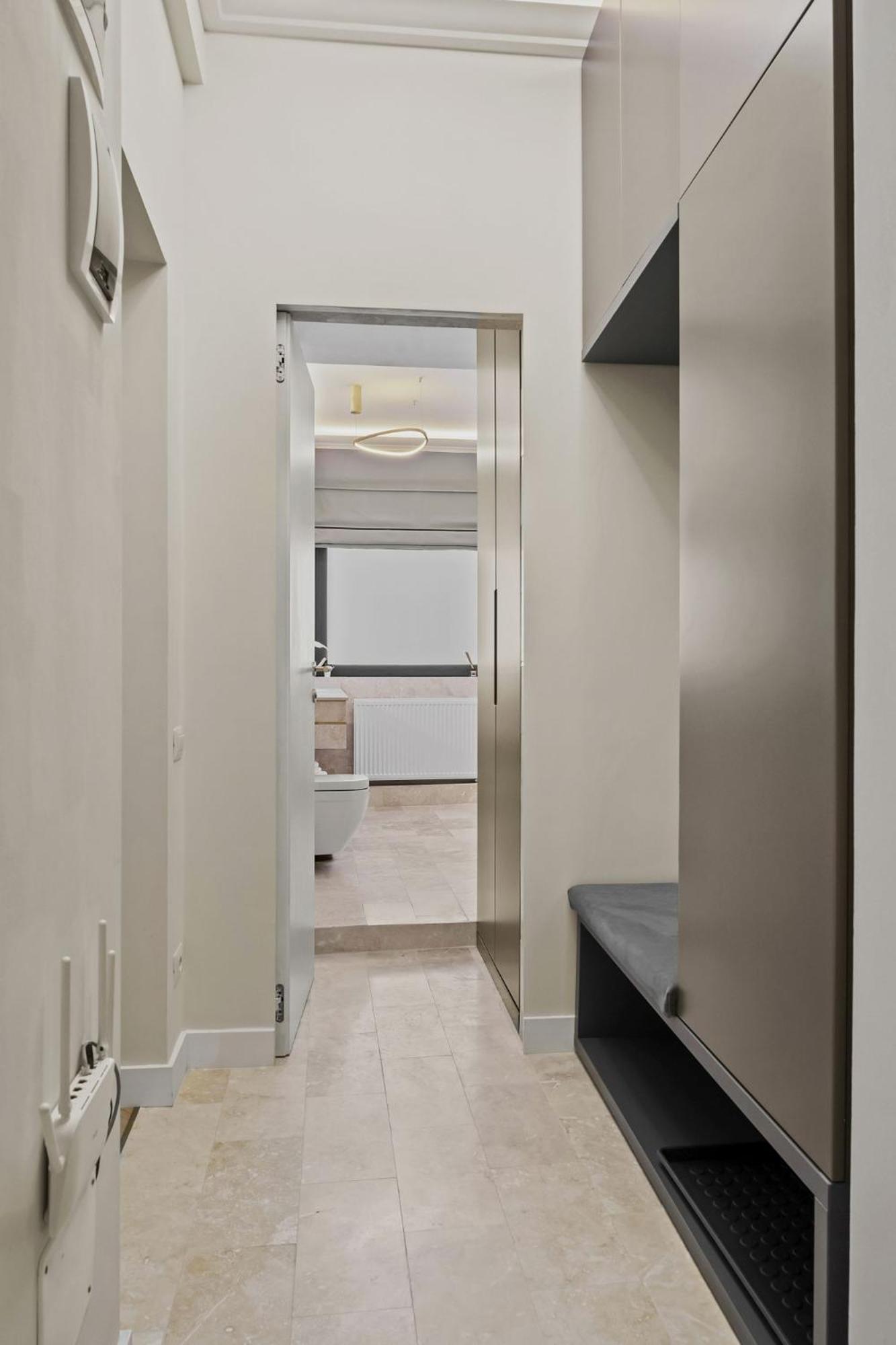 Central Two Rooms Apartment The Paradise Of Lights Букурещ Екстериор снимка
