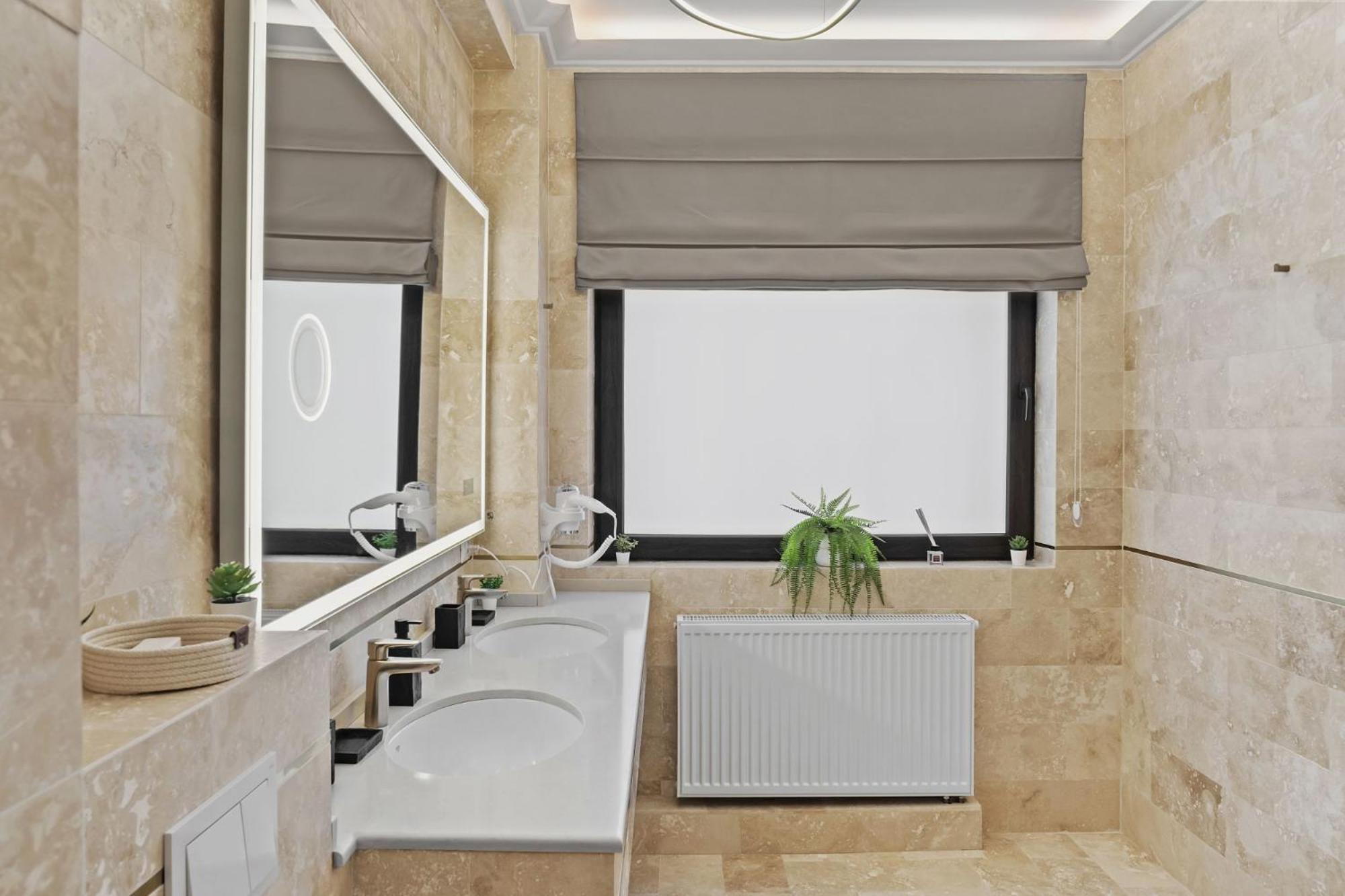 Central Two Rooms Apartment The Paradise Of Lights Букурещ Екстериор снимка