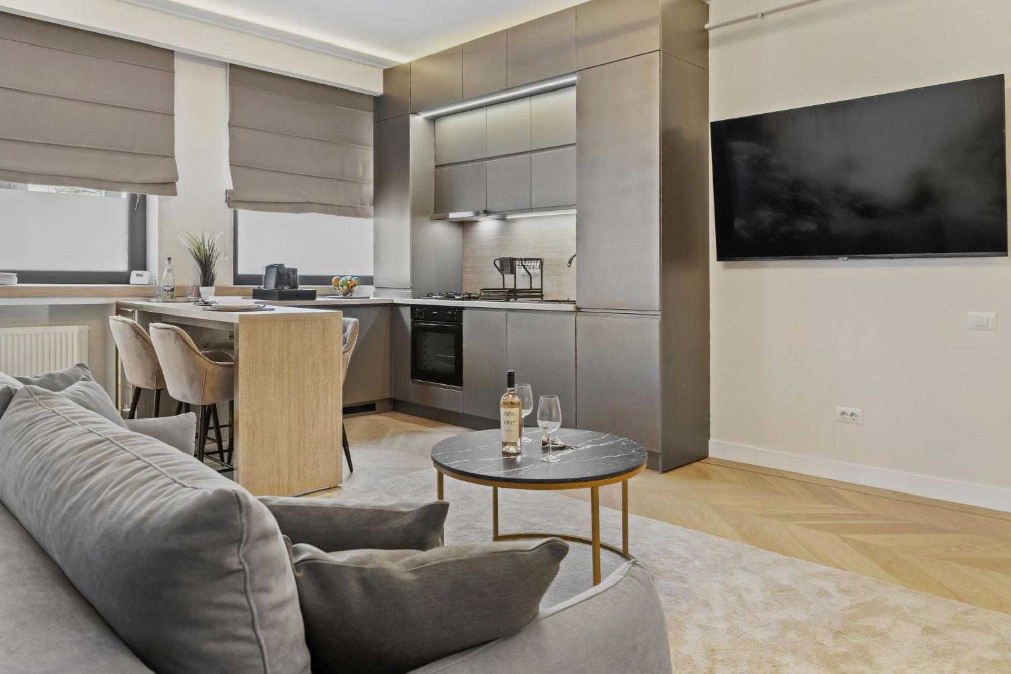 Central Two Rooms Apartment The Paradise Of Lights Букурещ Екстериор снимка