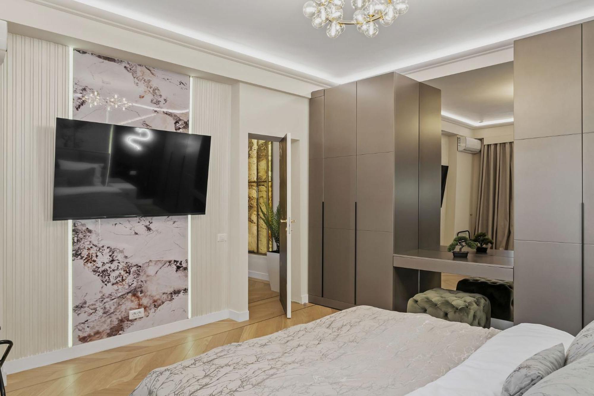 Central Two Rooms Apartment The Paradise Of Lights Букурещ Екстериор снимка